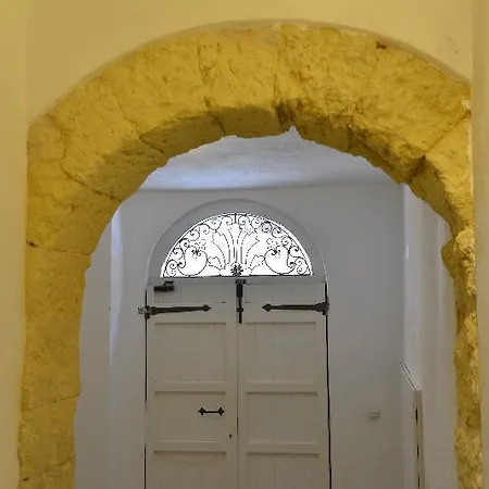 Izzhome Dsign Κάλιαρι